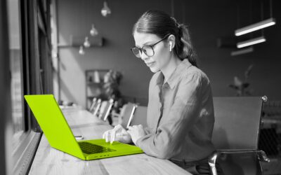 What is cross selling in CRM 